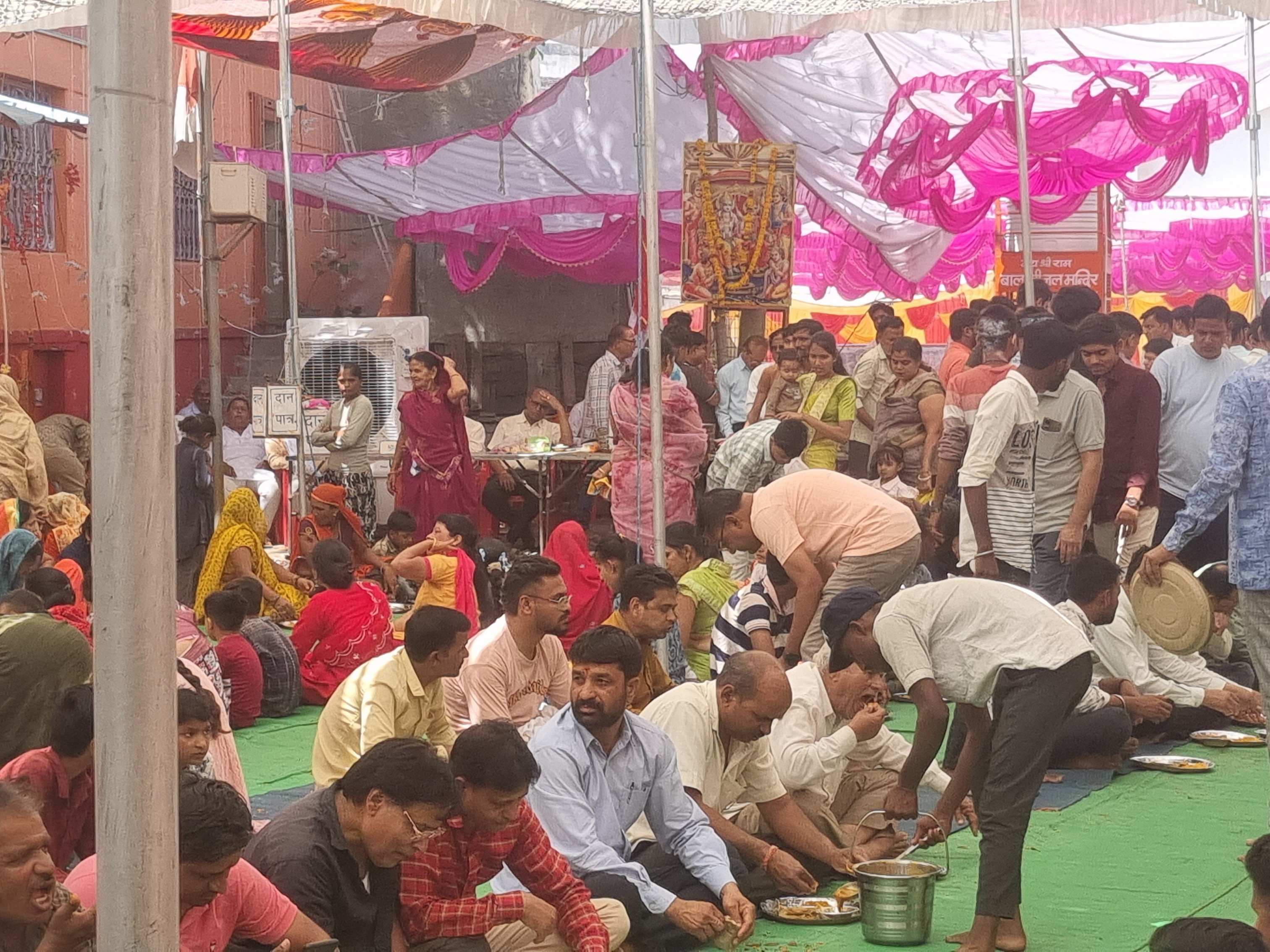 Garoth Temples decorated on Hanuman Jayanti in Garoth | गरोठ में हनुमान जयंती ...