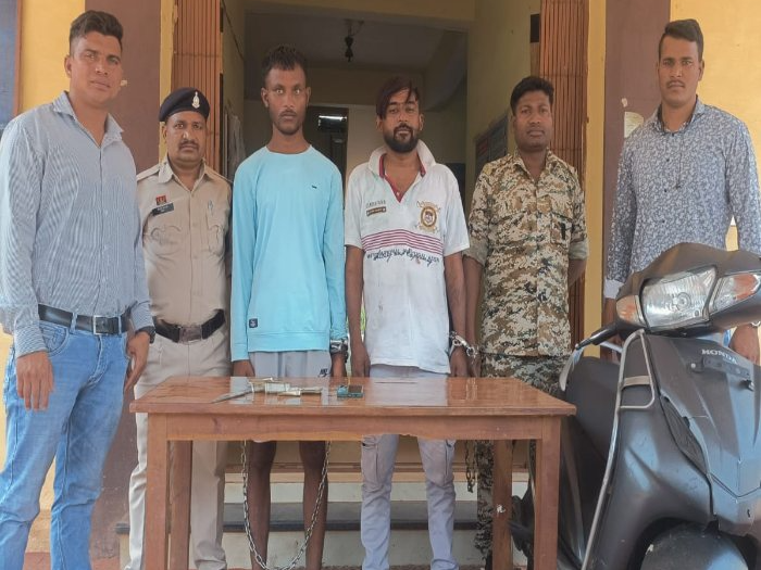 प्रोफेसर के साथ लूट करने वाले दो बदामश दुर्ग से गिरफ्तार - Dainik Bhaskar