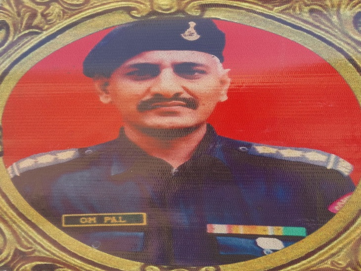 ਸ਼ਹੀਦ ਸਬ-ਮੇਅਰ ਮੇਜਰ ਓਬਪਾਲ ਗੁਦਗੀ.
