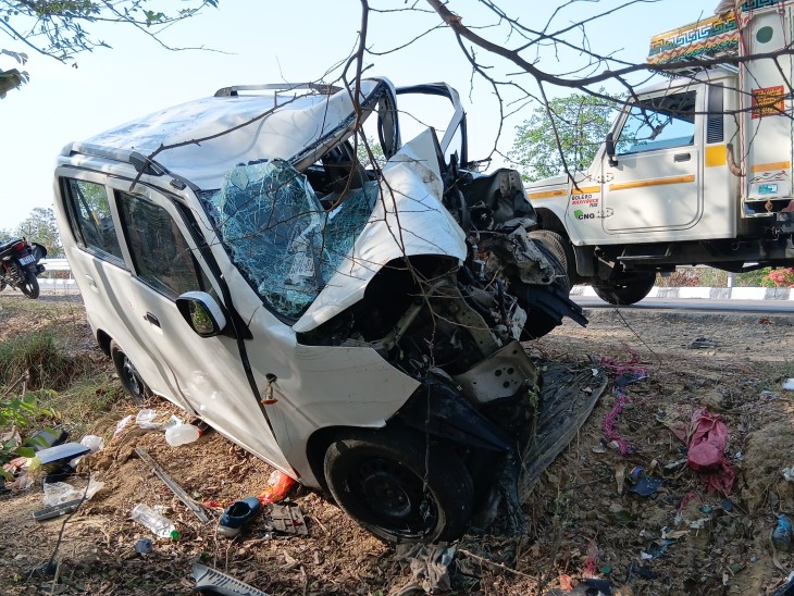 The speeding car lost control and hit a tree