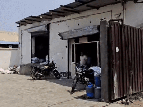 फ्लिपकार्ट डिलीवरी हब में तीन हथियारबंद बदमाशों ने लूट को अंजाम दिया - Dainik Bhaskar