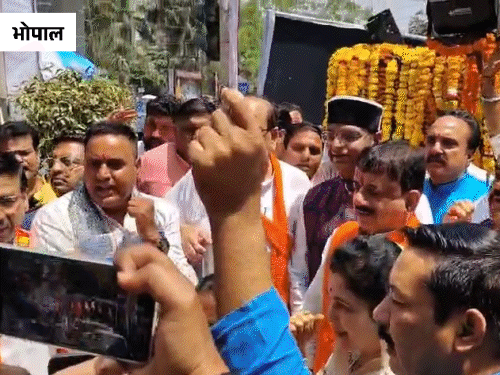 संविधान निर्माता डॉ. भीमराव अंबेडकर की जयंती पर एमपी में उनको श्रद्धांजलि दी जा रही है।