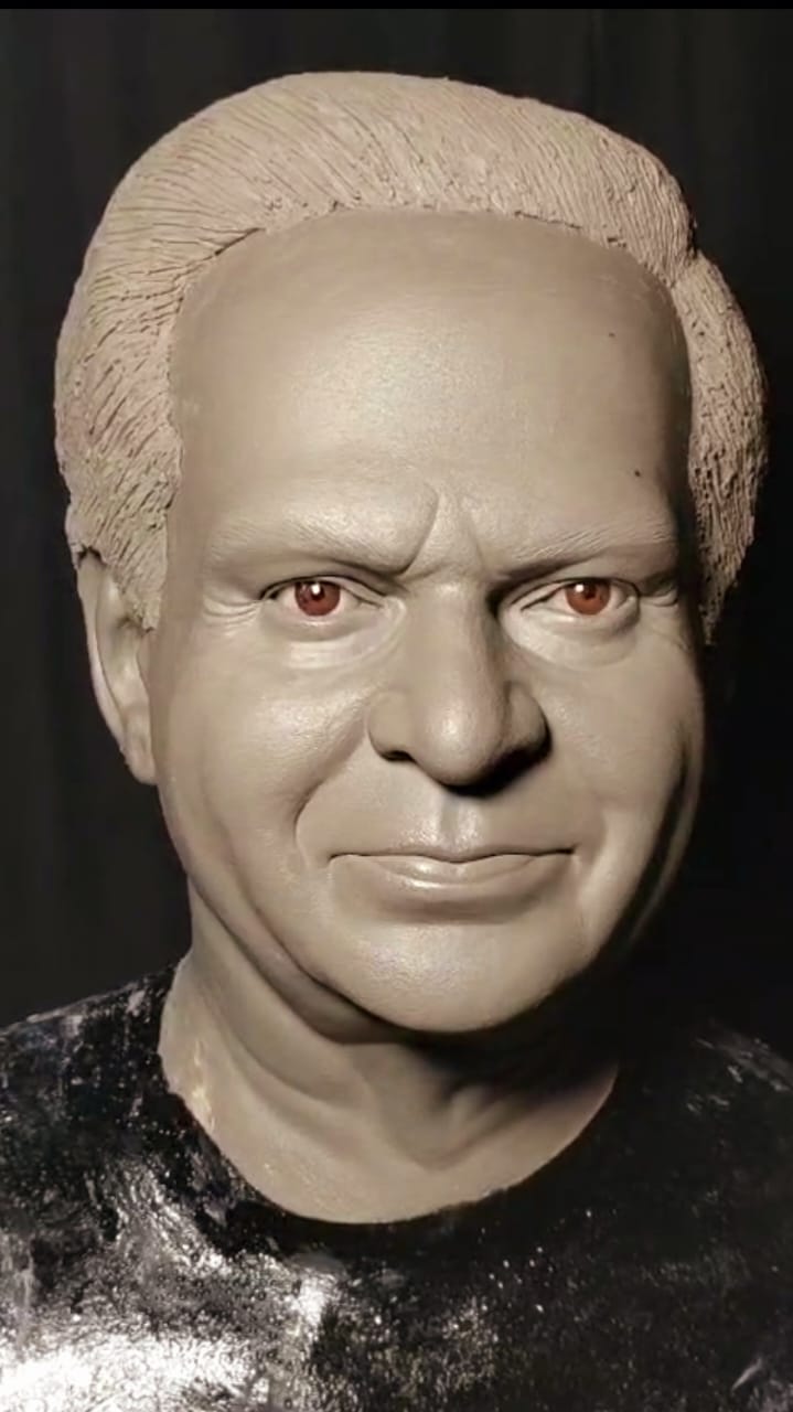 फिलहाल उनका 'क्ले फेस' – यानी मिट्टी से तैयार प्रारंभिक रूप तैयार हो चुका है, और जल्द ही उनका पूर्ण वैक्स फिगर पर्यटकों के लिए प्रदर्शित किया जाएगा।