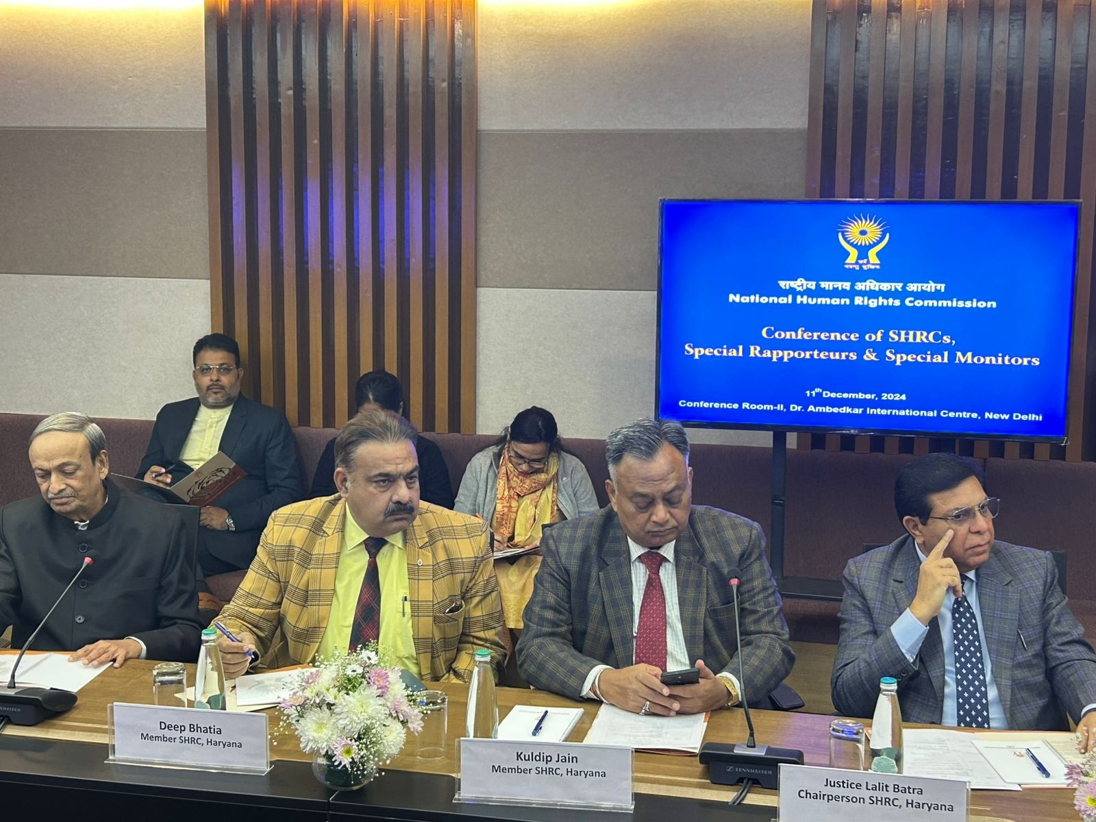 आयोग की मीटिंग। फाइल फोटो।