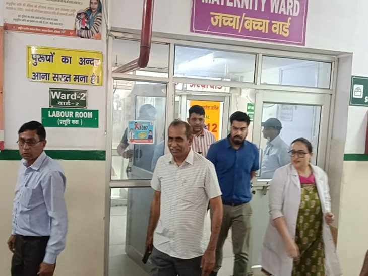 ਪੀਐਮਓ ਡਾ. ਬਲਵਾਨ ਸਿੰਘ ਮਾਂ-ਬੱਚੇ ਦੇ ਵਾਰਡ ਦੀ ਜਾਂਚ ਕਰਨ ਲਈ ਪਹੁੰਚੇ