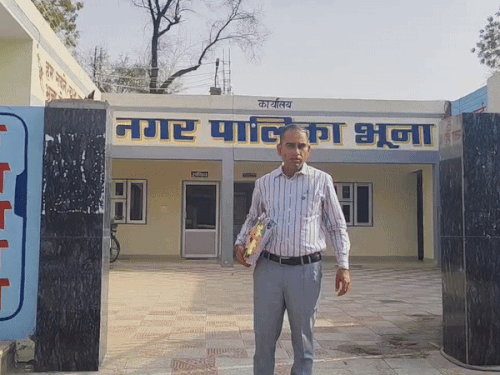 भूना नगरपालिका कार्यालय पहुंचे एंटी करप्शन ब्यूरो पंचकुला के एक्सईएन जयसिंह।
