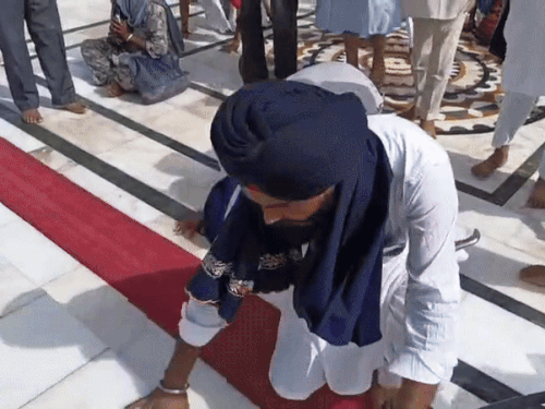 Jathedar Giani Kuldeep Sanh Gadgaj Natmastak.