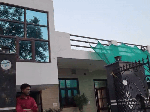 सेक्टर 28 में कनिष्क अग्रवाल का घर।