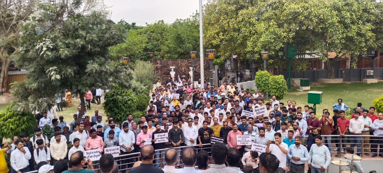 Sanjay Place closed for 2 hours in protest against Pahalgam incident ...