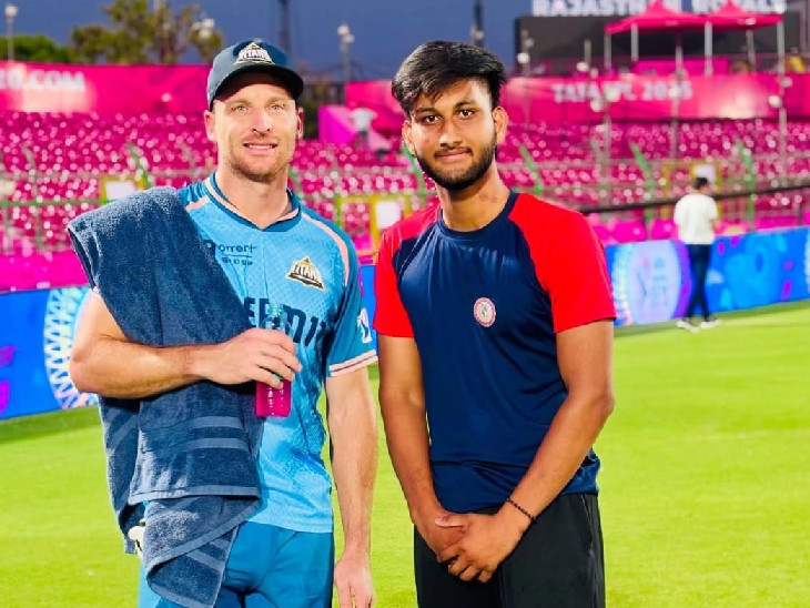 जोस बटलर गुजरात टाइटंस टीम में शामिल होने के बाद रविवार को पहली बार सवाई मानसिंह स्टेडियम पहुंचे थे। इस दौरान बटलर ने नेट्स में बॉलर्स को काफी टिप्स दिए थे।