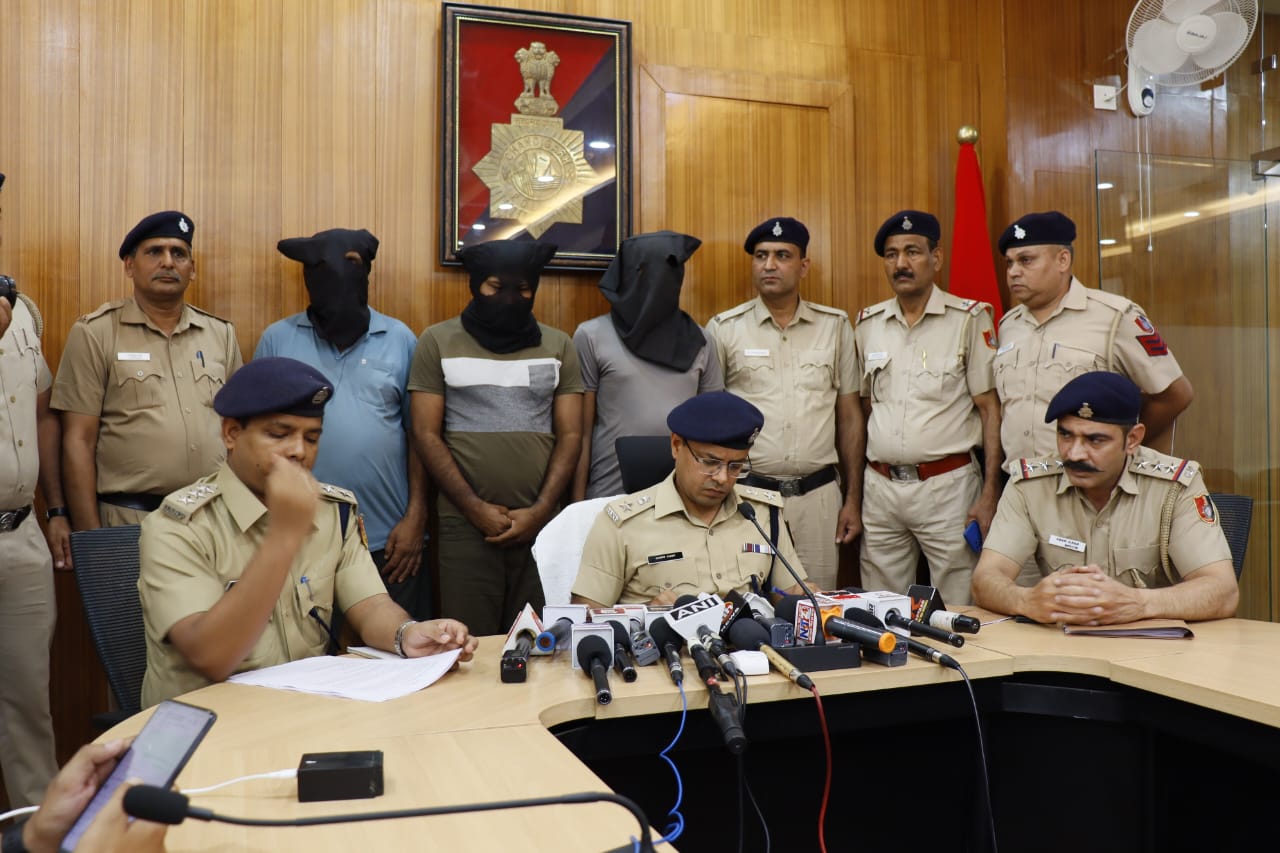 चंडीगढ़ में ड्रग्स सप्लाई करने वाले 9 आरोपी गिरफ्तार।