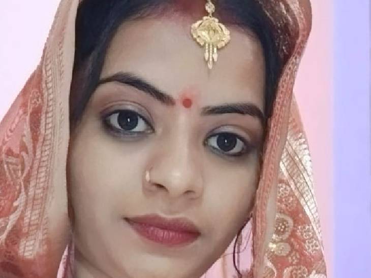 ये तस्वीर प्रतीक्षा तिवारी की है, जो अपने प्रेमी मनीष के साथ भाग गई।