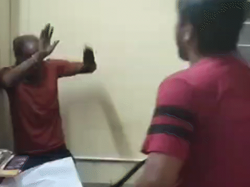 पहले बेल्ट से खूब मारा