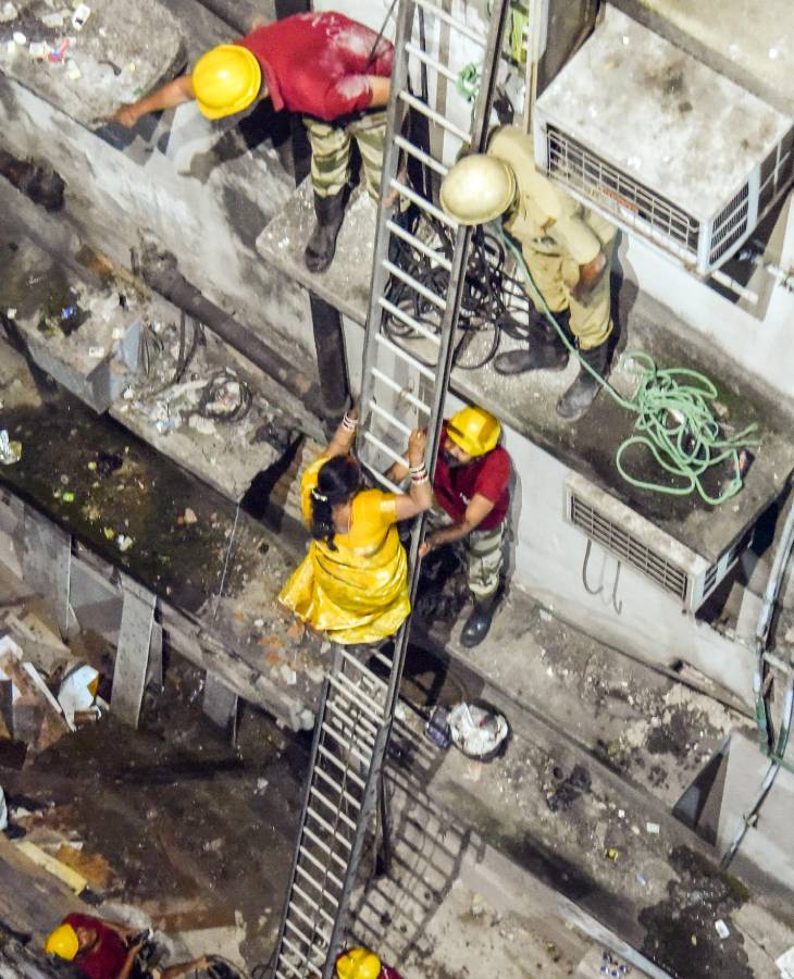 The rescue operation started late at night on April 29 and continued until the next morning.