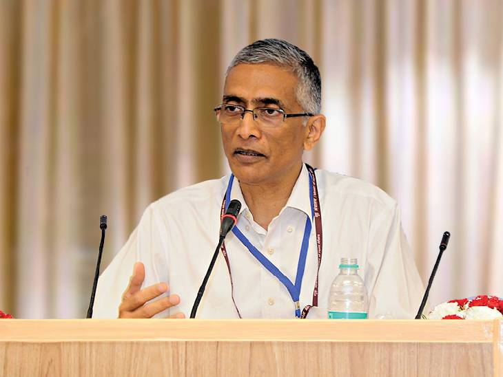 परमेश्वरन फिलहाल वर्ल्ड बैंक में भारत की ओर से एग्जीक्यूटिव डायरेक्टर हैं। - Dainik Bhaskar