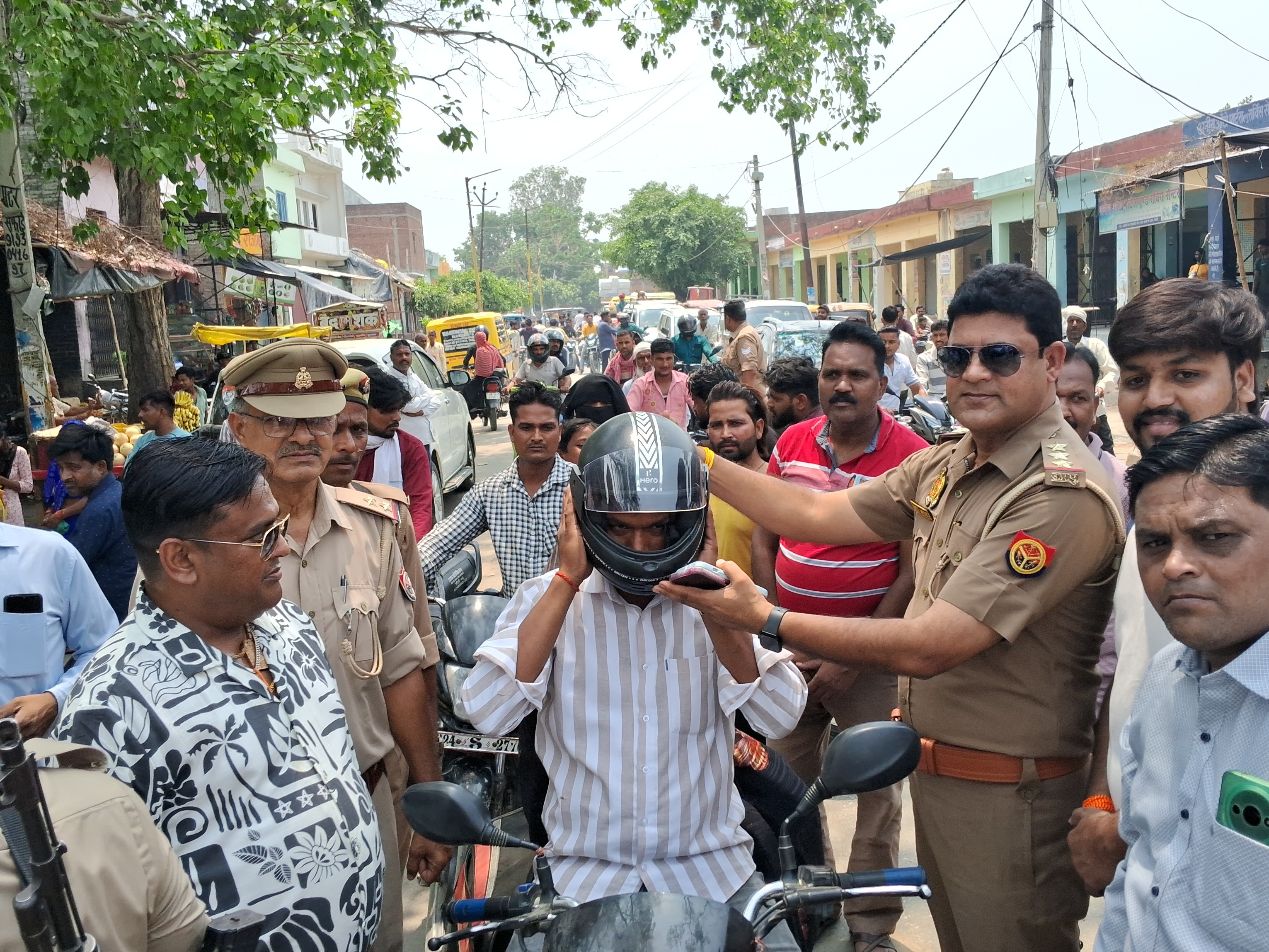 Explain traffic rules through street play in Bilsi