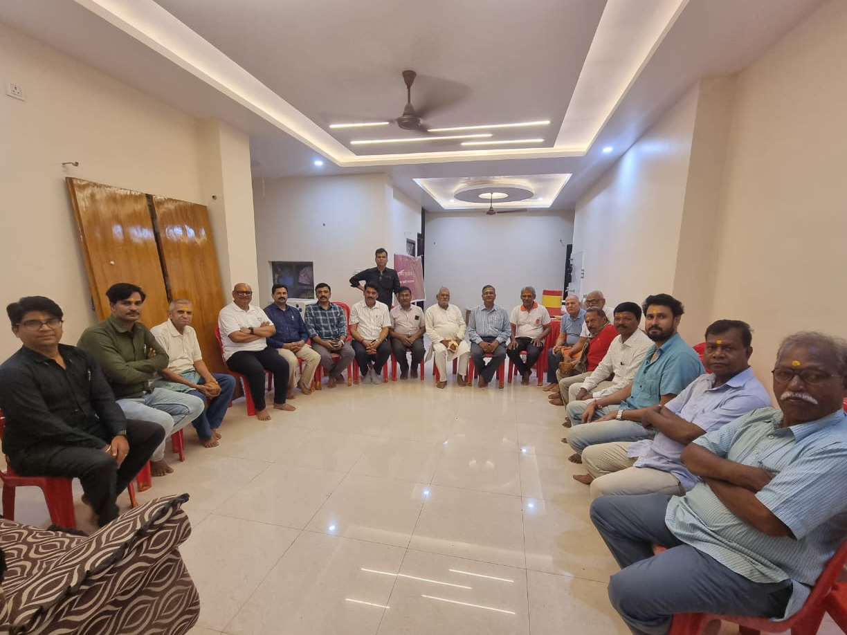 पटेल नगर में सुविधाओं के लिए लोगों ने बैठक की और आंदोलन की रणनीति बनाई। - Dainik Bhaskar