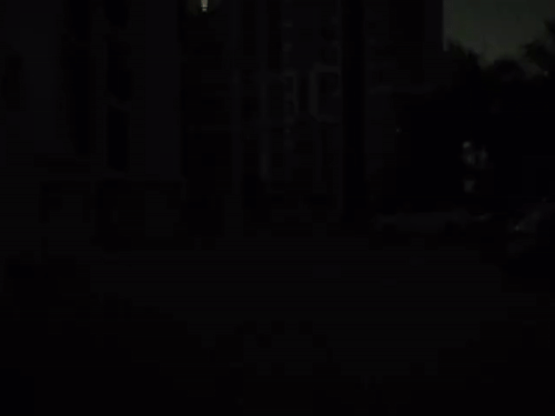 कुर्सी रोड स्थित सोपान एन्क्लेव अपार्टमेंट में लोगों ने खुद से ब्लैक आउट रखा।