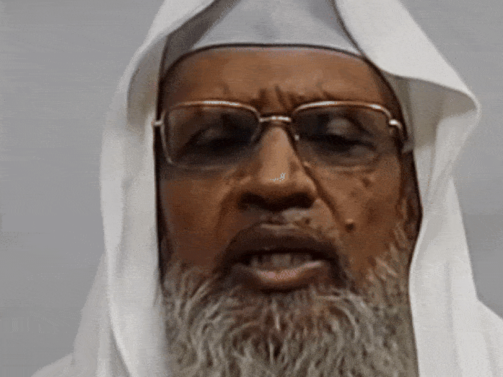 भोपाल के शहर काजी मुश्ताक अली नदवी ने सरहद पर तैनात देश के सैनिकों के लिए दुआ की।