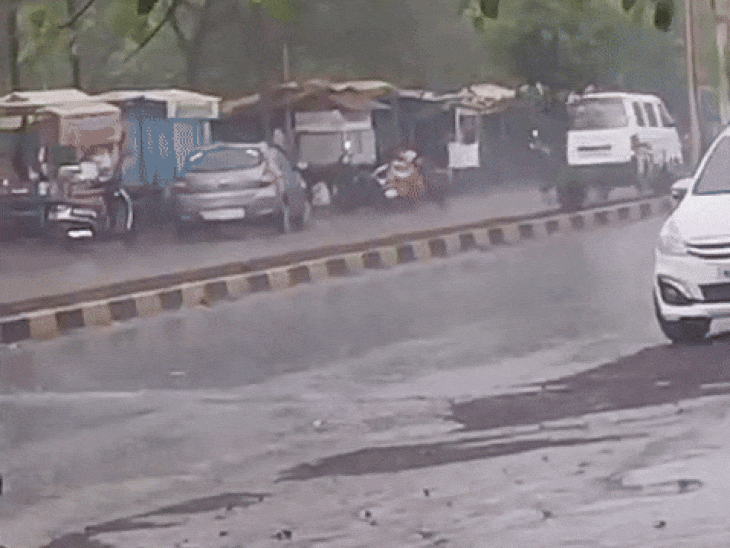 Rain for half an hour after storm in Dindori | डिंडौरी में आंधी-तूफान के  साथ आधे घंटे तक बारिश: तापमान में 8 डिग्री की गिरावट, कूलर-एसी की बिक्री  40% तक घटी -