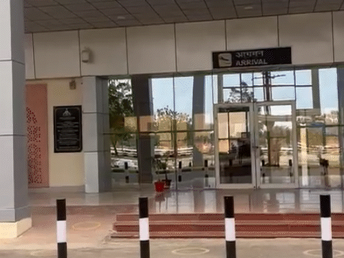 Bikaner Airport has been opened. However, there is no flight from here today.