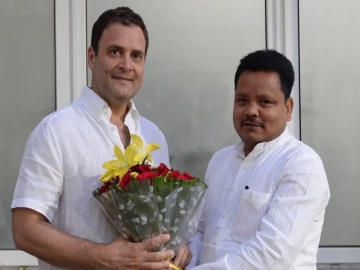 निर्दलीय महापौर बनने के बाद डोमरु रेड्डी कांग्रेस में शामिल हुए थे।