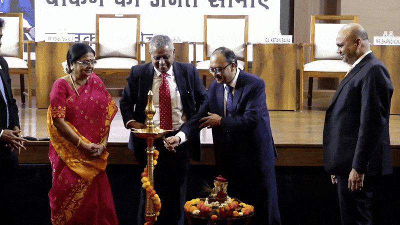 The ceremony began with lamp lighting and chanting, in which all the guests participated.