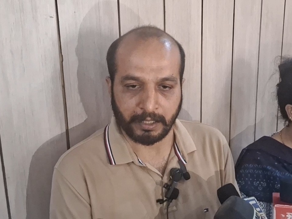 School Manager Raj Thapar giving information.