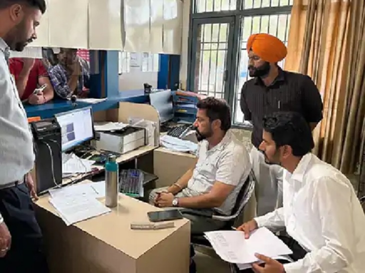 विजिलेंस ब्यूरो की टीम जालंधर में जांच करते हुए। (फाइल फोटो)