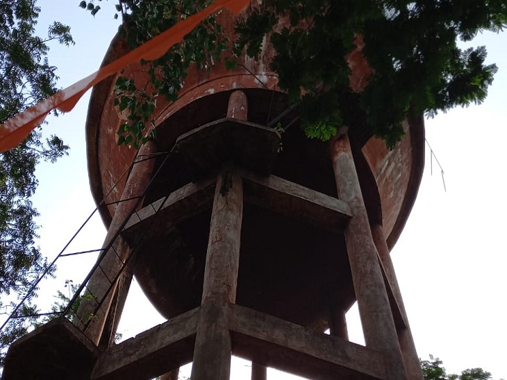 हाउसिंग बोर्ड की जर्जर पानी टंकियों को तोड़ने की तैयारी - Dainik Bhaskar