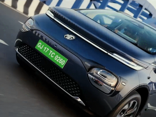 MG Windsor was first launched in India in September -2024. - Dineic sculptor