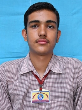 चूरू के इंडियन पब्लिक सीनियर सेकेंडरी स्कूल के छात्र विक्रम सहारण को साइंस में 98.40 प्रतिशत अंक मिले हैं।