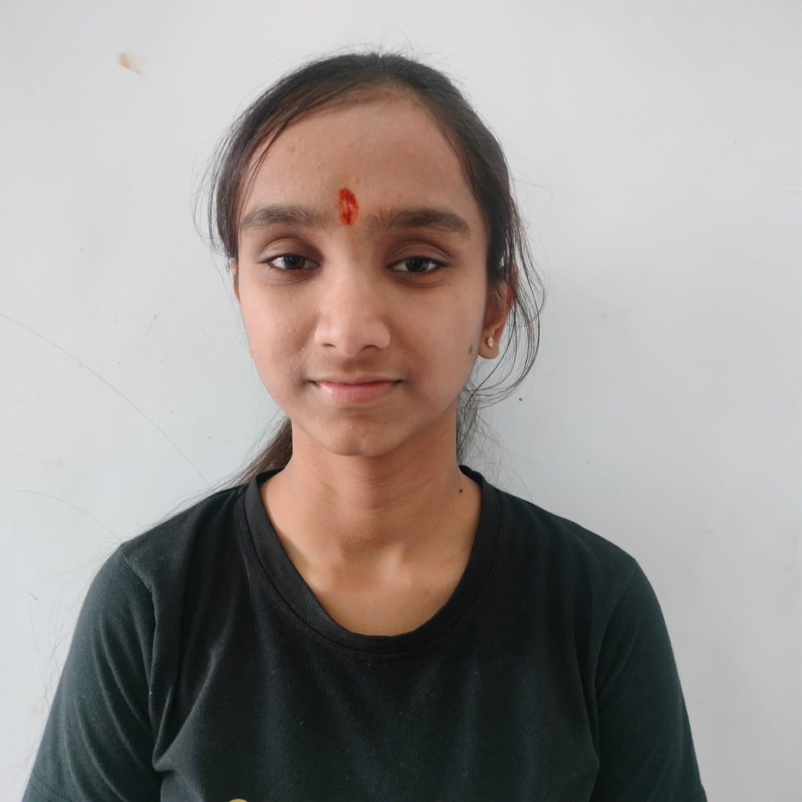चूरू के मेरीगोल्ड वर्ल्ड सीनियर सेकेंडरी स्कूल की छात्रा चेतना अग्रवाल ने साइंस में 95.40 प्रतिशत अंक हासिल किए हैं।