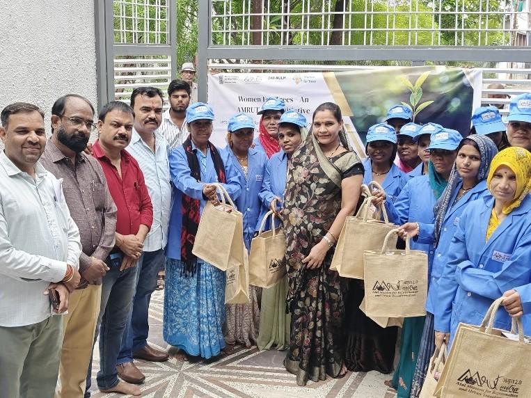 Women for Tree campaign started in Ashta | आष्टा में वूमन फॉर ट्री ...