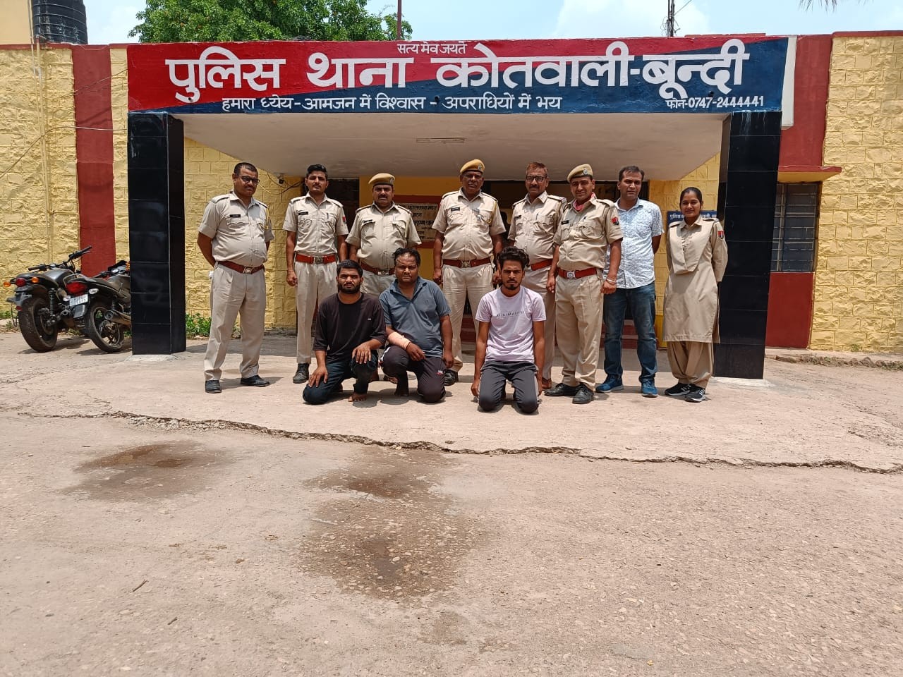 3 accused arrested for attacking brother-in-law and brother-in-law with  knife in Bundi Rajasthan | जीजा-साले पर तीन युवकों ने किया जानलेवा हमला:  सभी आरोपी गिरफ्तार, सिर पर कई बार चाकू ...