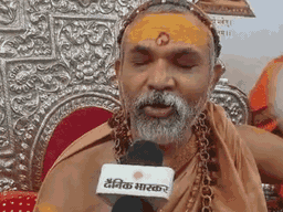 राधाराणीला काल्पनिक म्हणणे न्यायाधीशाचे अज्ञान: अविमुक्तेश्वरानंद म्हणाले- 100 कोटी हिंदूंच्या भावना दुखावल्या गेल्या, तुम्ही बनवलेले नियम अभ्यासा