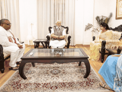 Shubham's family folded hands in front of PM Modi. Wife Anshanya had tears in his eyes.