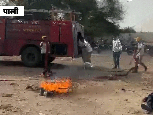 पाली में जोधपुर हाईवे पर नायरा डिपो में हवाई हमले की मॉक ड्रिल हुई। फायर ब्रिगेड की टीम ने मौके पर लगी आग पर काबू पाया।