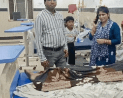 इंजेक्शन दिल्यावर 20 मिनिटांनी वृद्धाचा मृत्यू: मुलगी म्हणाली- 10 तासांत द्यायचे औषध 15 मिनिटांत दिले, वॉर्ड बॉय व स्टाफ नर्स निलंबित रागिणी म्हणाली- कर्मचारी आमच्याशी उद्धटपणे वागले.