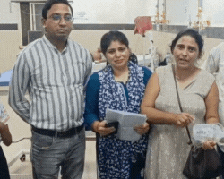 इंजेक्शन दिल्यावर 20 मिनिटांनी वृद्धाचा मृत्यू: मुलगी म्हणाली- 10 तासांत द्यायचे औषध 15 मिनिटांत दिले, वॉर्ड बॉय व स्टाफ नर्स निलंबित मीनाक्षी म्हणाल्या की कर्मचाऱ्यांनी १५ मिनिटांत नोरा-एड औषध दिले, ज्यामुळे माझ्या वडिलांचा मृत्यू झाला.