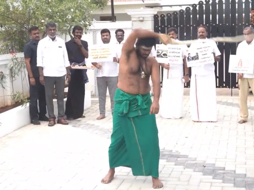 In Tamil Nadu, the then BJP president Annamalai hit his back in Coimbatore.