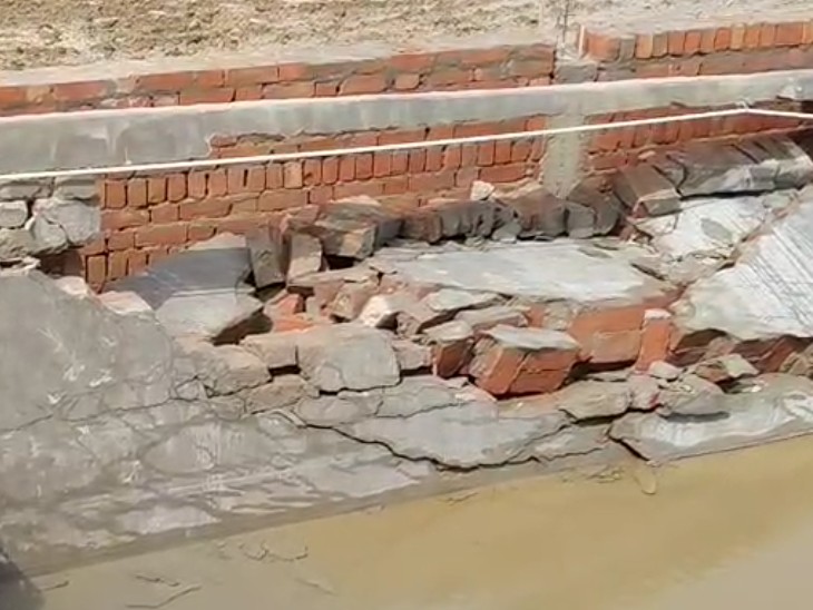 The wall of the swimming pool collapsed in Deoria