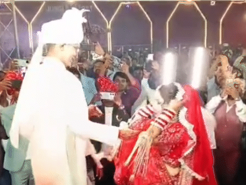 IAS Shubham Kumar IRS Priyangi Mehta Wedding Photos; UPSC Topper Weds Patna