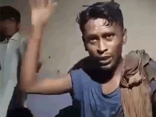 एक दूसरे कैदी ने दावा किया कि जेल की दीवार गिर गई थी, इसलिए वो लोग भाग गए।