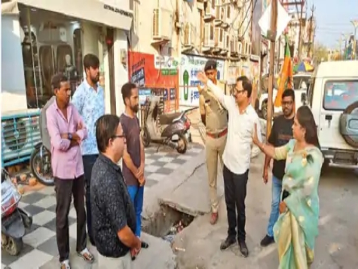 3 महीने पहले मेयर ने पंडरी कपड़ा मार्केट का निरीक्षण किया था।