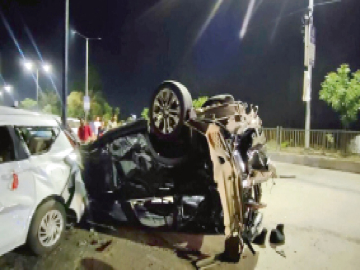 Opened the gate to spit gutkha, uncontrolled car hit the divider at a ...