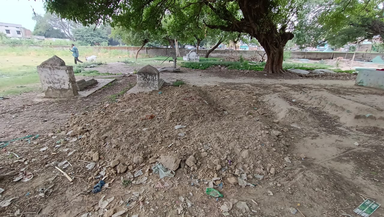 The fundamentalists did not offer Namaaz-e-Janaza on the death of Ilma | इल्मा की मौत पर कट्टरपंथियों ने नहीं पढ़ा नमाज-ए-जनाजा: हिंदू युवक से लव मैरिज करने पर कट्टरपंथियों ...