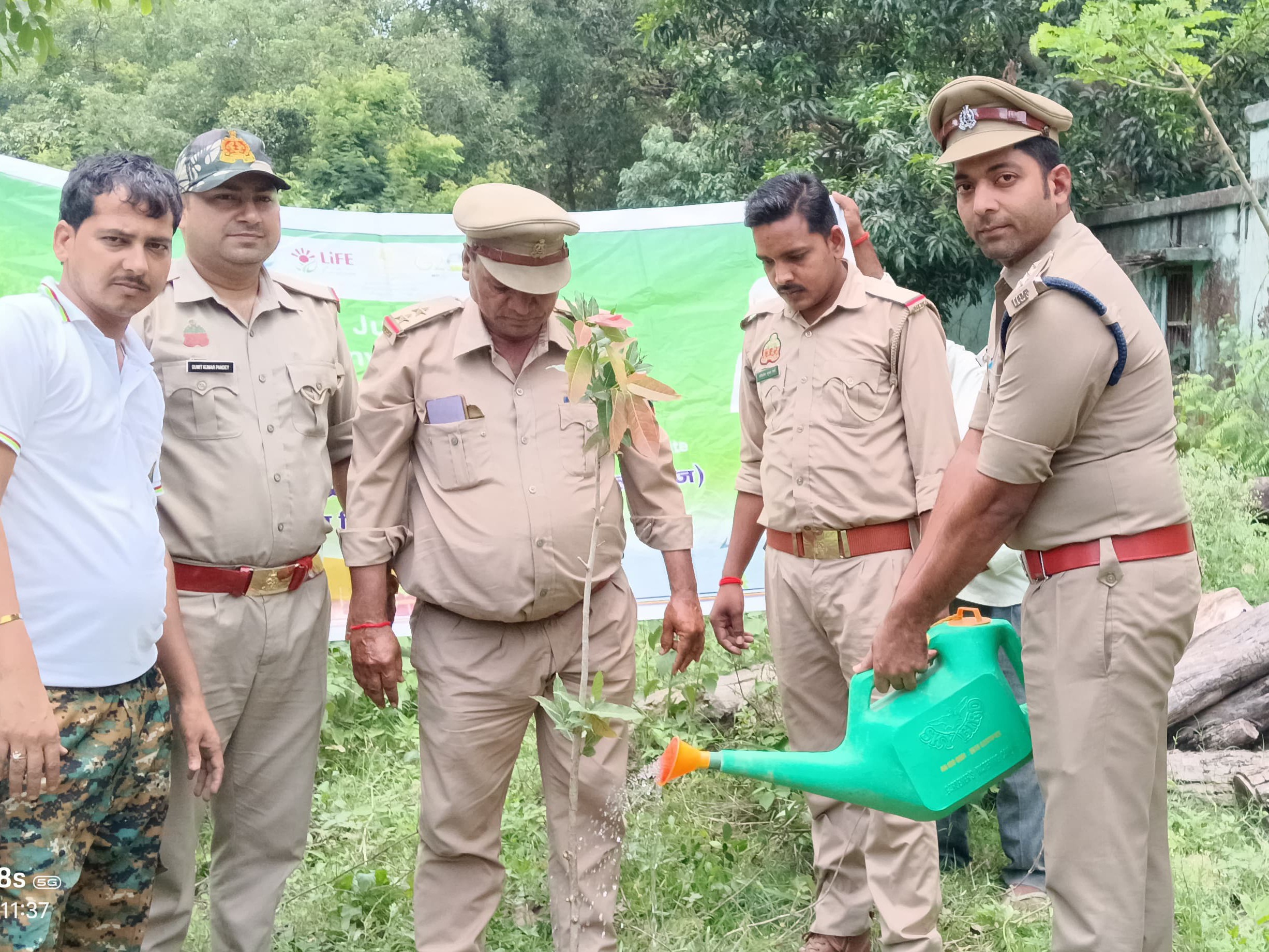 World Environment Day in East Sohelwa Range | पूर्वी सोहेलवा रेंज में ...