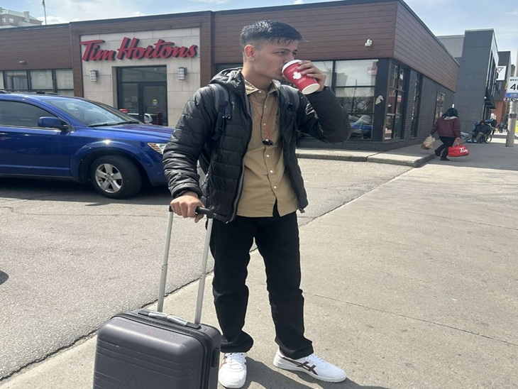 साहिल ने कनाडा पहुंचने के बाद परिवार वालों को भेजा फोटो