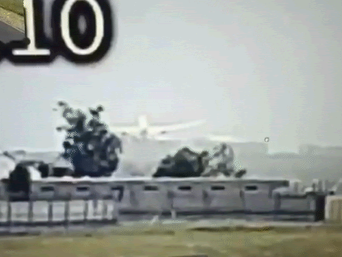 Then the plane suddenly came down and collided with the hostel building of doctors in the civil hospital.
